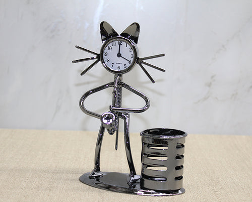 Metal Saksafon Çalan Müzisyen Kedi Saat Ve Kalemlik