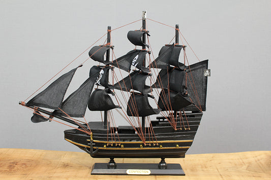Ahşap Korsan Gemisi 35x40 cm