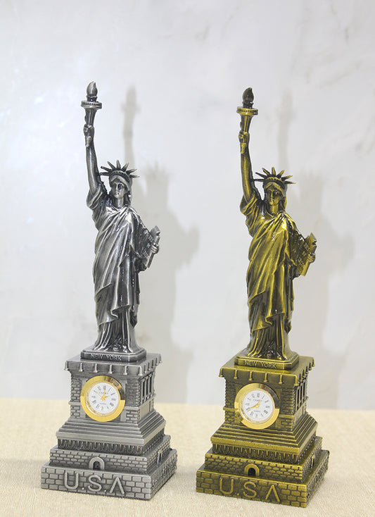 Metal Saatli Özgürlük Anıtı