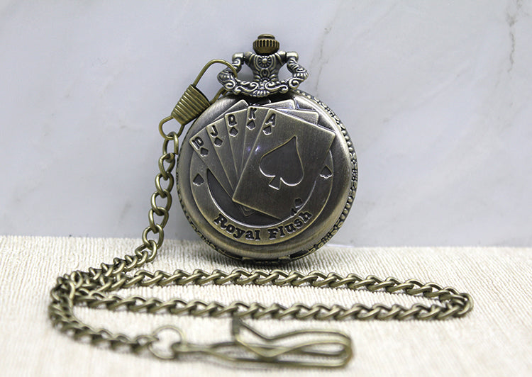 Oyun Kartı Tasarımlı Köstekli Saat