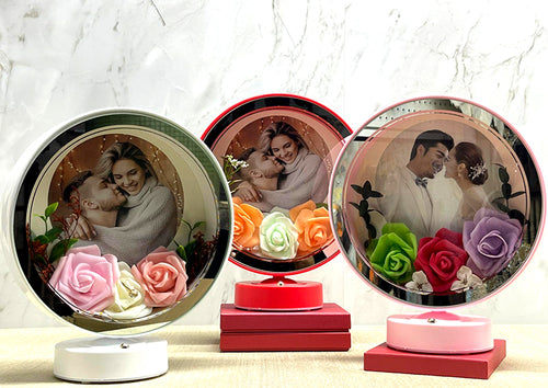 Kişiye Özel Gül Desenli Fotoğraf Alanlı Ledli Çerçeve